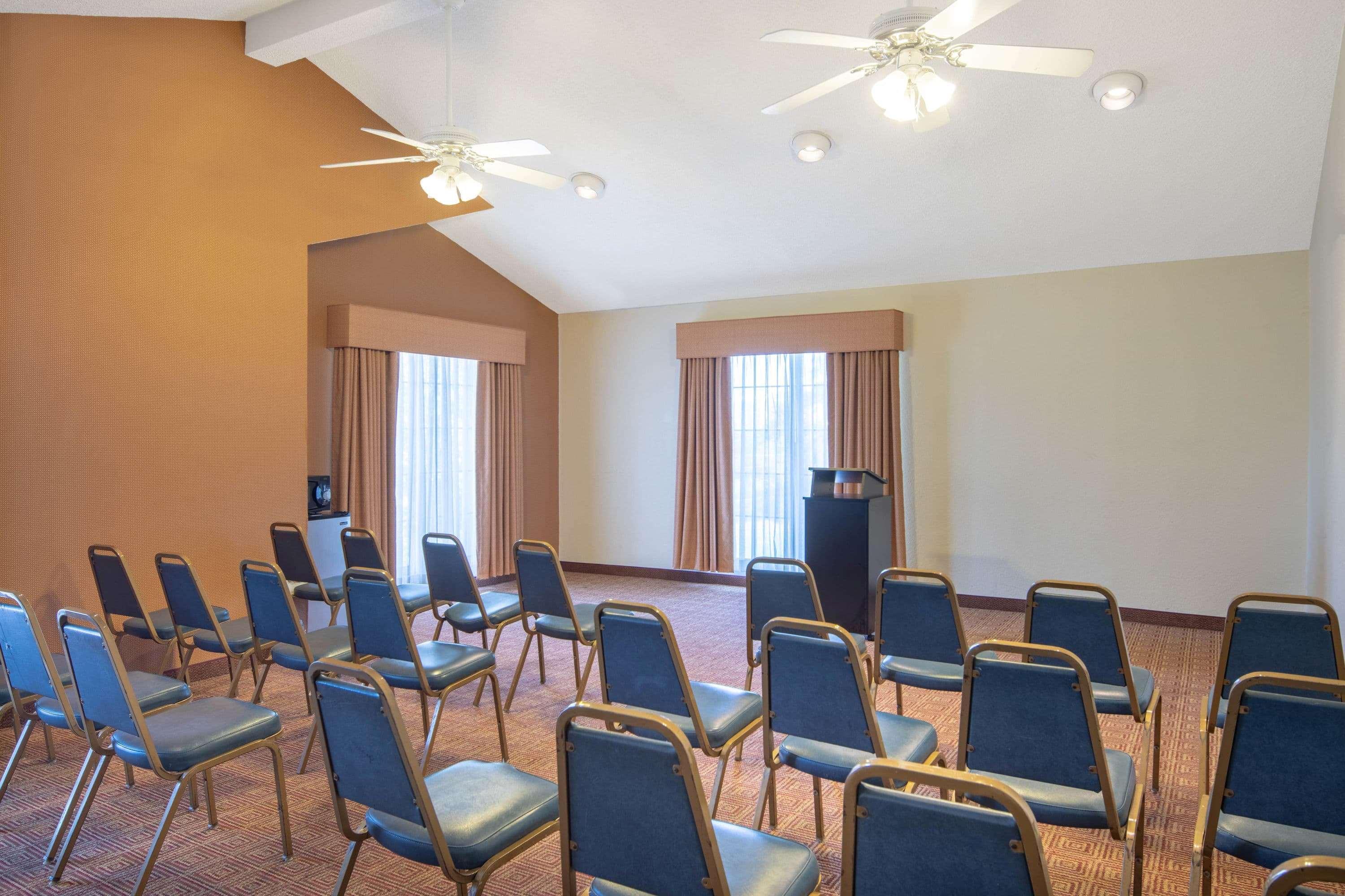 Budget Inn & Suite Atlanta Marietta Stadium Екстер'єр фото