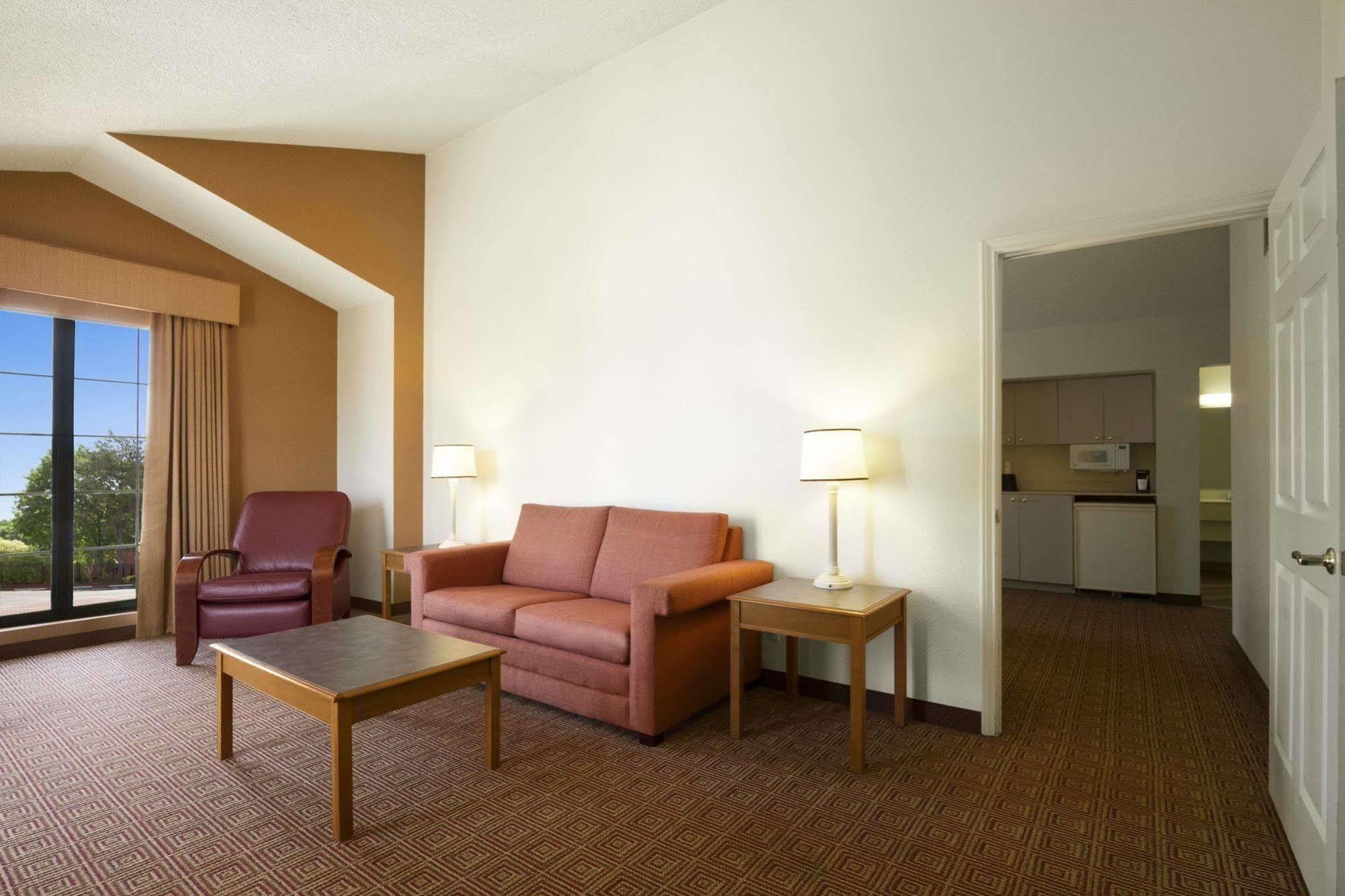 Budget Inn & Suite Atlanta Marietta Stadium Екстер'єр фото